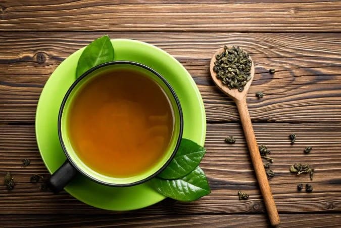 Lose Weight With Green Tea: How The Tea Stimulates Fat Burning