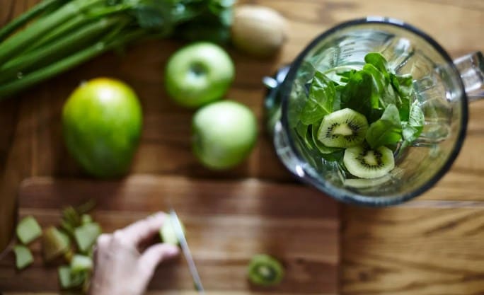 Detox Drinks: Healthy Fitters For More Power And Glow