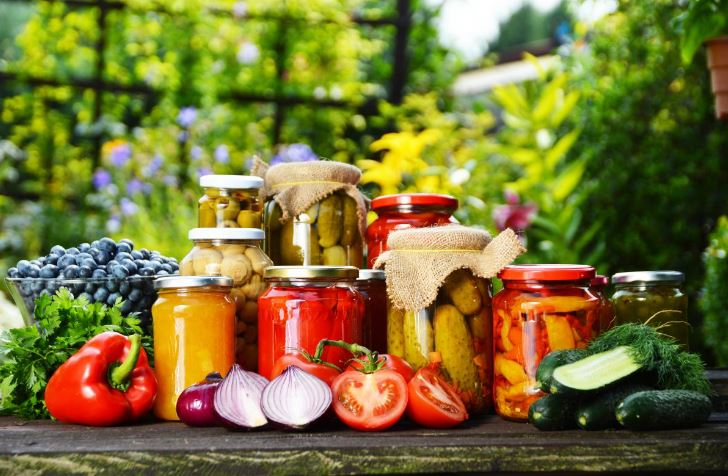 What to Close for the Winter in October-November: A Canning Calendar