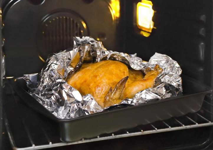 Which Side of the Foil to Put on the Baking Pan: Is There a Difference