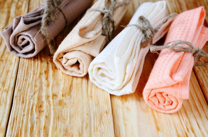 8 Ways to Wash Kitchen Towels: Get Rid of Grease and Odor