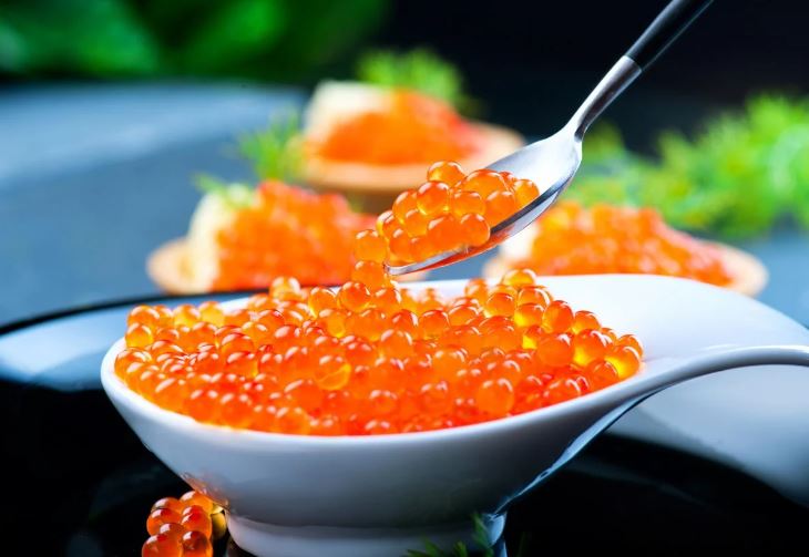A Real Delicacy: How to Choose Red Caviar