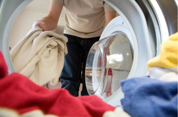 How To Wash Woolen Clothes: 6 Tips to Avoid Ruining Your Favorite Sweater
