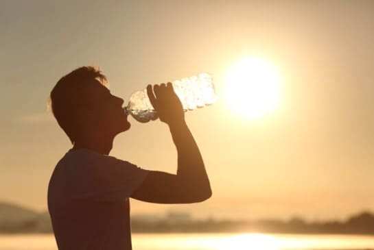 How To Drink Water In The Heat?