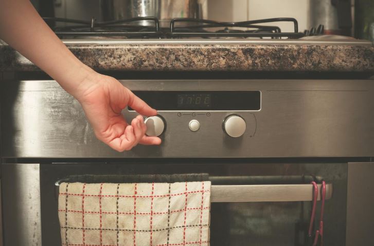 What’s The Best Way to Clean the Stove: 5 Proven Folk Remedies