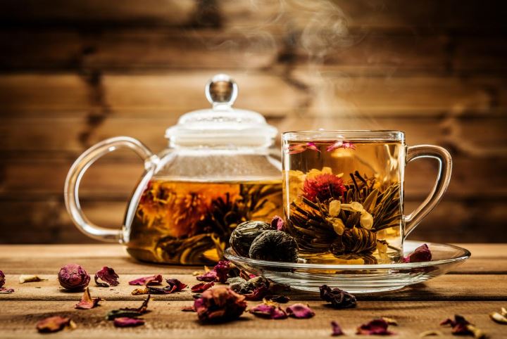 Useful Herbal Teas: Varieties, Properties and Recipes for Brewing